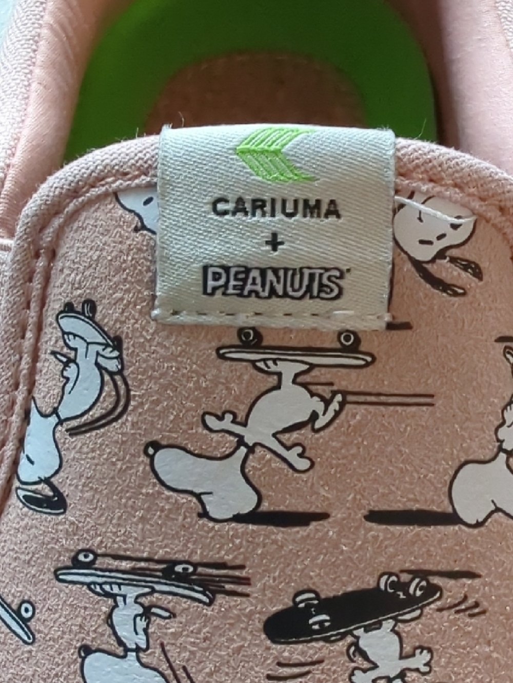 NWT Women's Sz 10 Cariuma X Peanuts Snoopy Pink Slip-On Sneakers - Picture 8 of 10